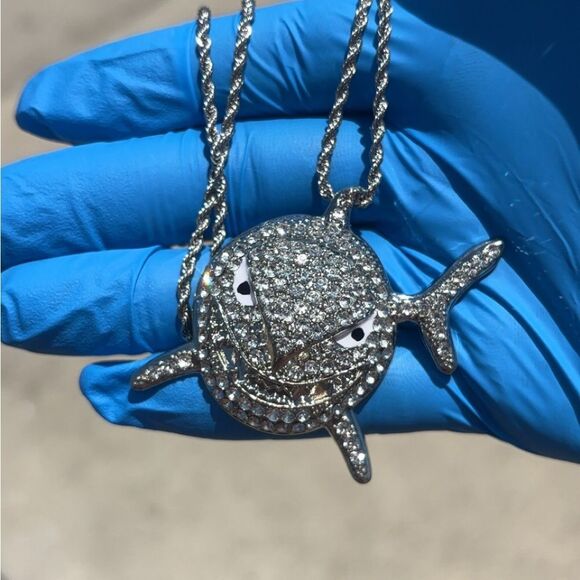Iced Out Shark Pendant Rope Chain - Picture 1 of 3